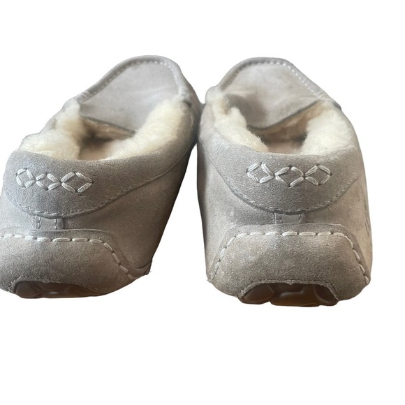 UGG Ansley Suede/Shearling Gray/Cream Moccasin Slippers - Picture 11 of 15